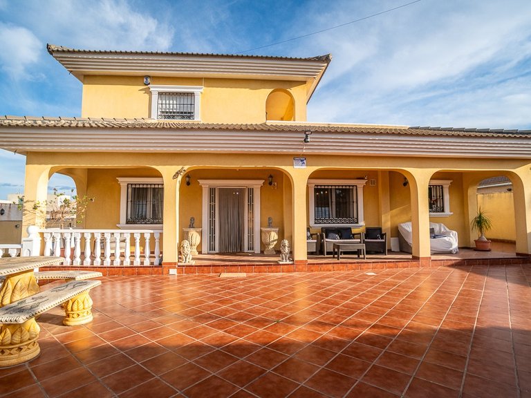 Villa for Sale in LOS BALCONES - LOS ALTOS, Torrevieja, Alicante 6