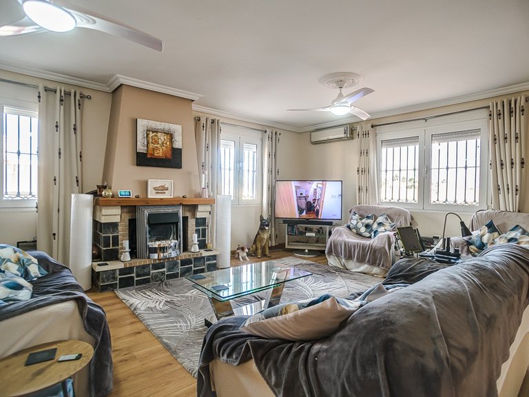 Villa for Sale in LOS BALCONES - LOS ALTOS, Torrevieja, Alicante 17