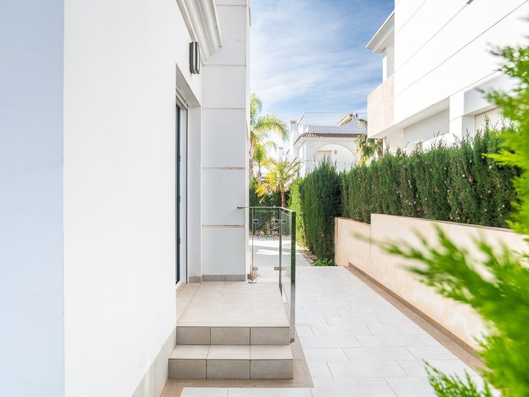 Villa for Sale in Ciudad Quesada, Alicante 35