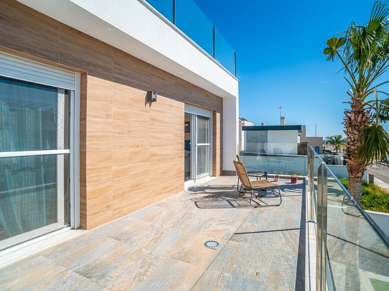 Villa for Sale in Pilar De La Horadada, Alicante 25