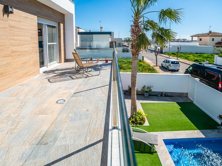 Villa for Sale in Pilar De La Horadada, Alicante 24