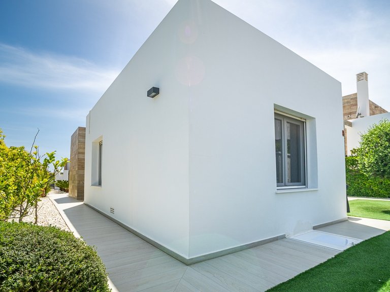 Villa for Sale in La Finca Golf, Algorfa, Alicante 33