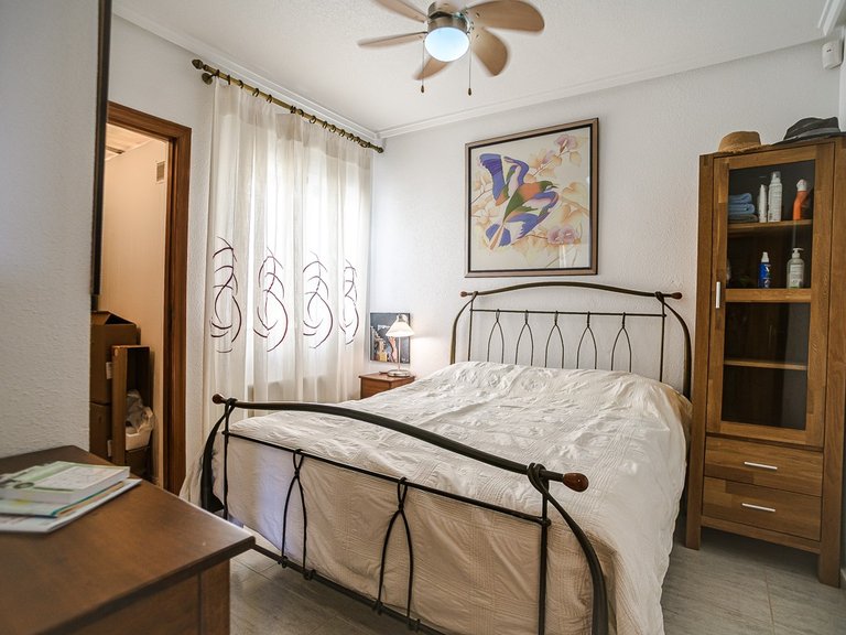 Apartment for Sale in La Florida, Alicante 19