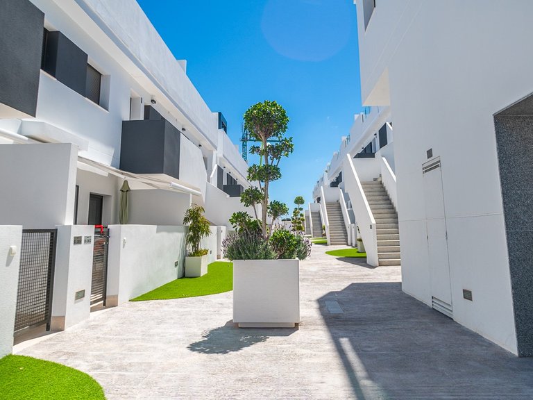Apartment for Sale in Los Altos, Alicante 2