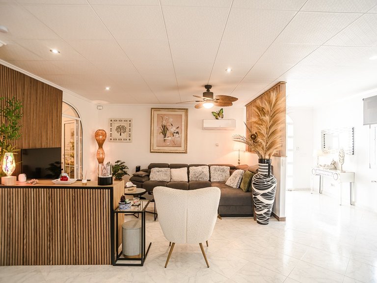 Villa for Sale in La Marina, Alicante 13