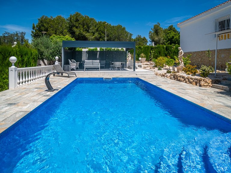 Villa for Sale in La Marina, Alicante 42