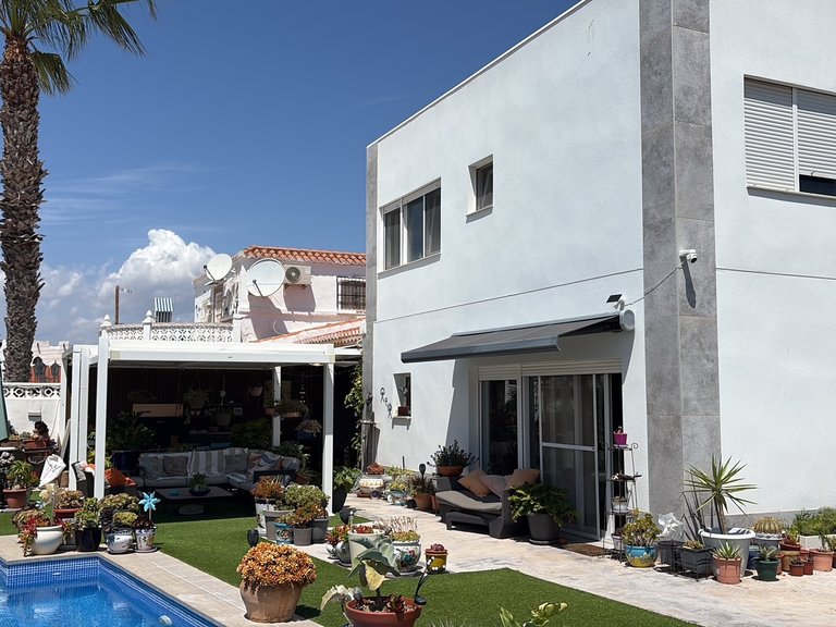 Villa for Sale in Torreta - Florida, Torrevieja, Alicante 1