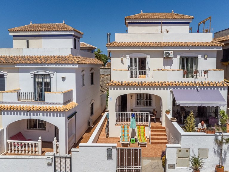 Villa for Sale in Los Urrutias, Murcia 2