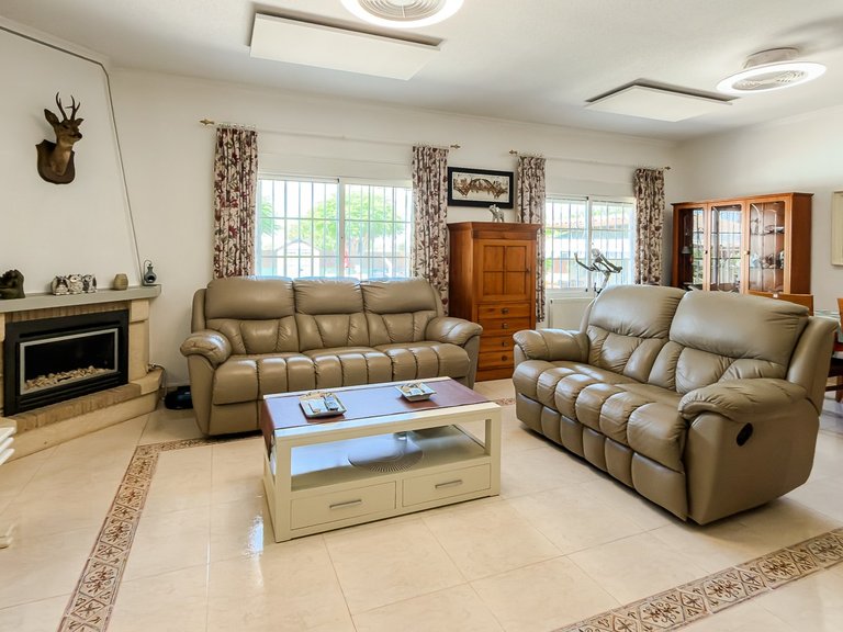 Villa for Sale in Catral, Alicante 18