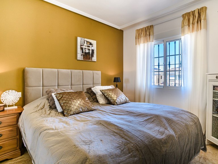 Villa for Sale in El Raso, Alicante 18