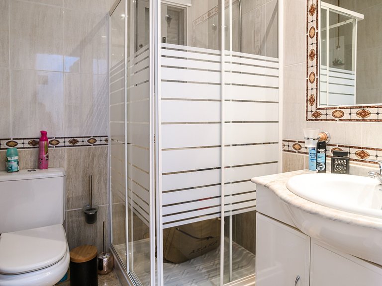Villa for Sale in El Raso, Alicante 16