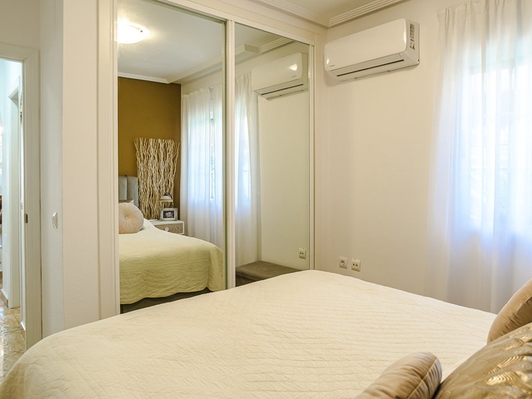 Villa for Sale in El Raso, Alicante 15