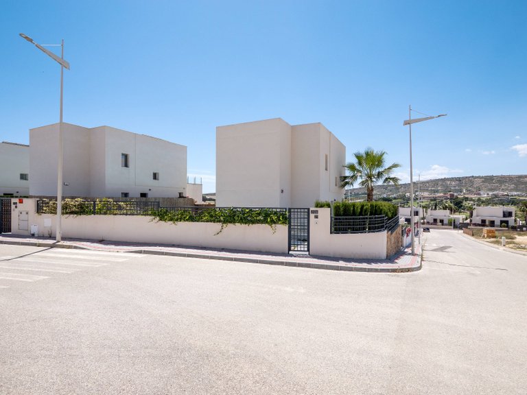 Villa for Sale in LA FINCA GOLF / ALGORFA, Algorfa, Alicante 32