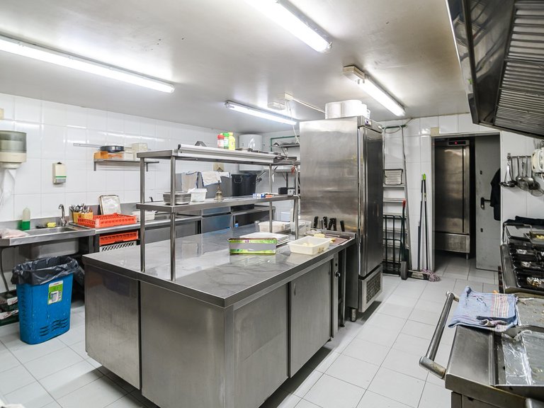 Commercial for Sale in La Veleta, Torrevieja, Alicante 15