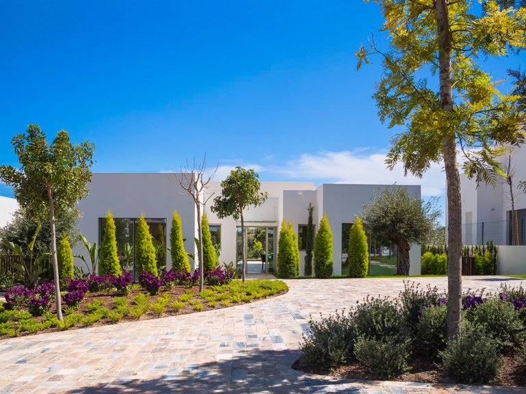Villa for Sale in Las Colinas Golf Resort, Las Colinas Golf, Alicante 6