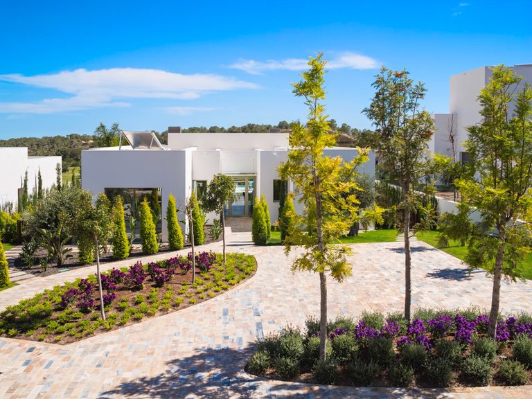 Villa for Sale in Las Colinas Golf Resort, Las Colinas Golf, Alicante 7