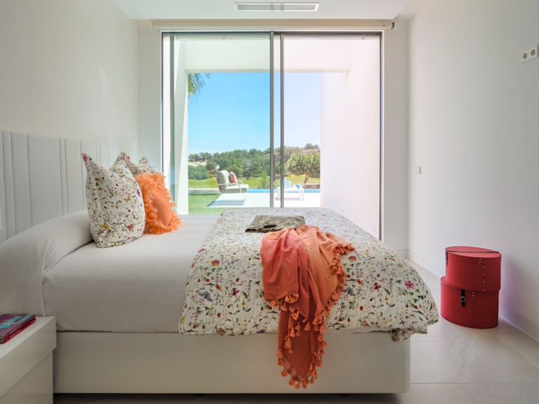 Villa for Sale in Las Colinas Golf Resort, Las Colinas Golf, Alicante 4