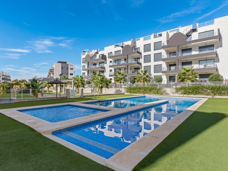 Apartment for Sale in Villamartin, Orihuela Costa, Alicante 31