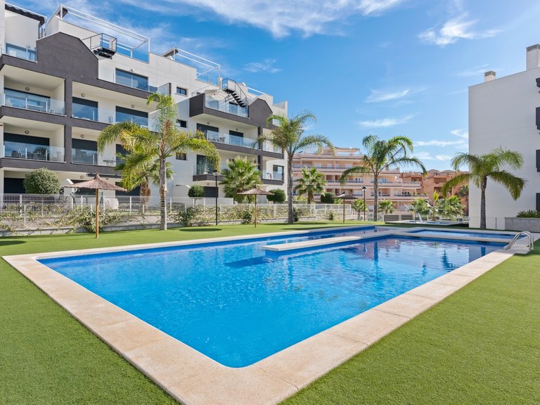 Apartment for Sale in Villamartin, Orihuela Costa, Alicante 33