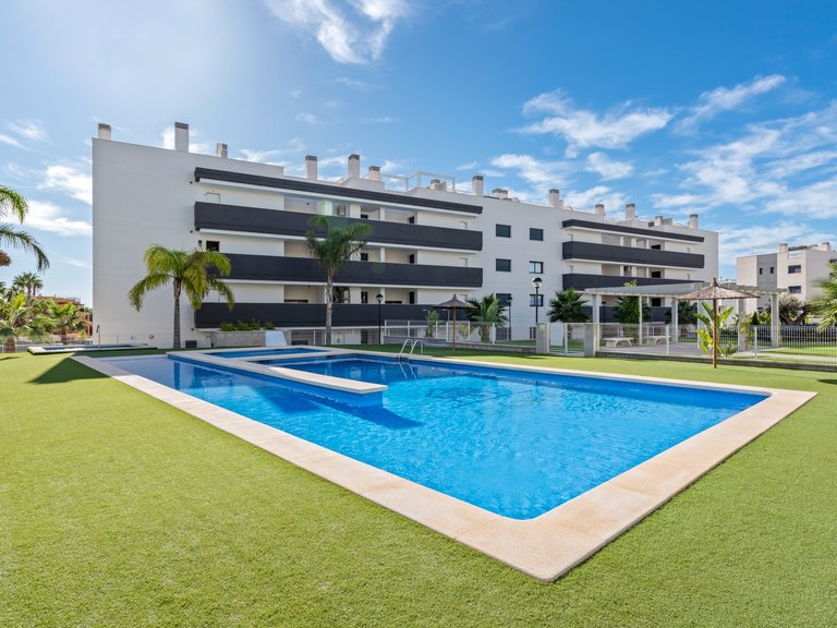 Apartment for Sale in Villamartin, Orihuela Costa, Alicante 30