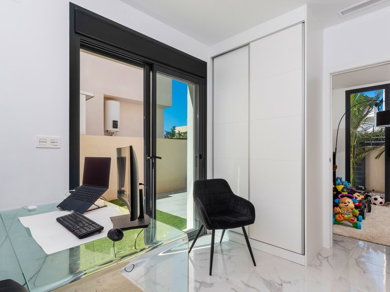 Villa for Sale in La Herada, Los Montesinos, Alicante 15