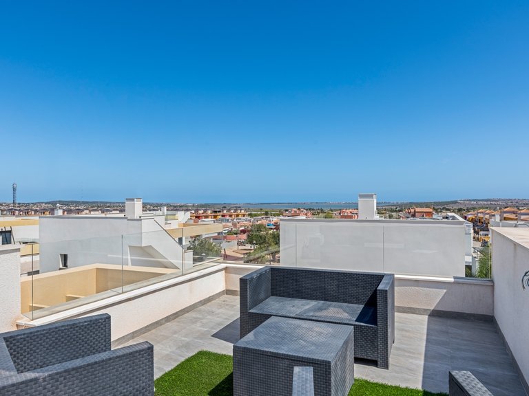 Villa for Sale in La Herada, Los Montesinos, Alicante 31