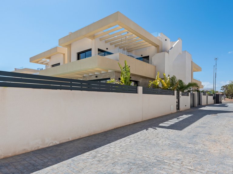 Villa for Sale in La Herada, Los Montesinos, Alicante 41
