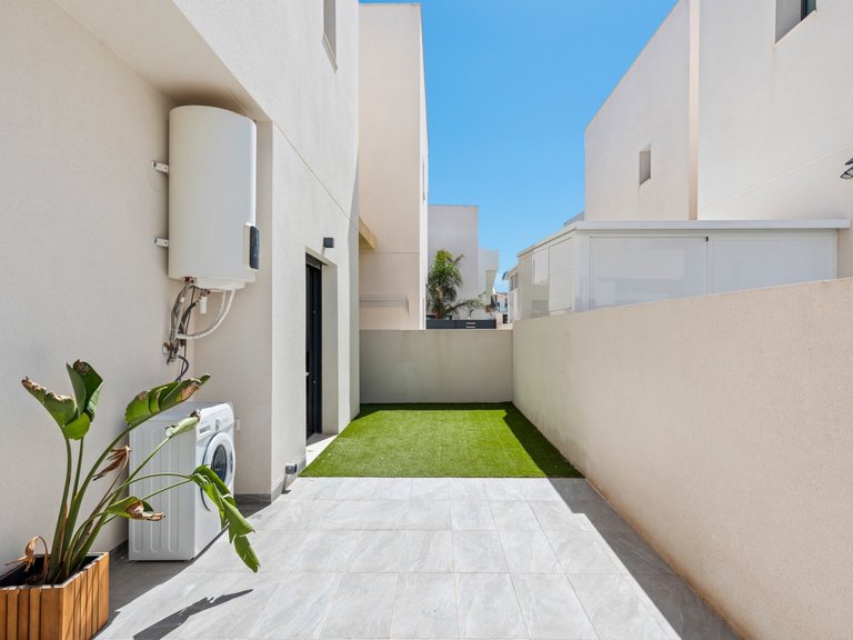 Villa for Sale in La Herada, Los Montesinos, Alicante 39