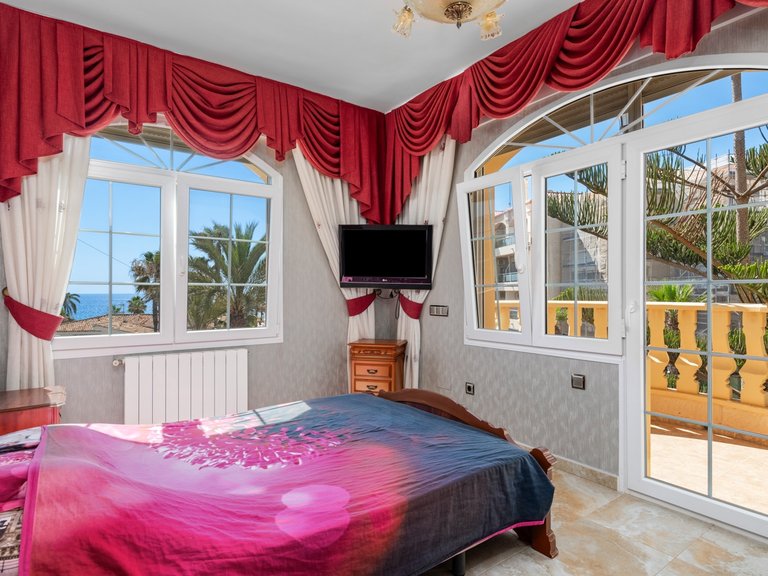 Villa for Sale in Playa Flamenca, Orihuela Costa, Alicante 41