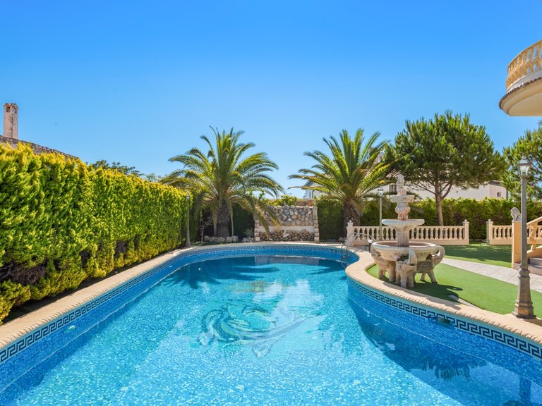 Villa for Sale in Playa Flamenca, Orihuela Costa, Alicante 6