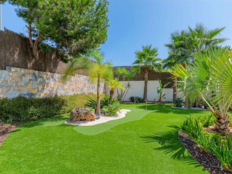 Villa for Sale in Las Colinas Golf Resort, Las Colinas Golf, Alicante 34