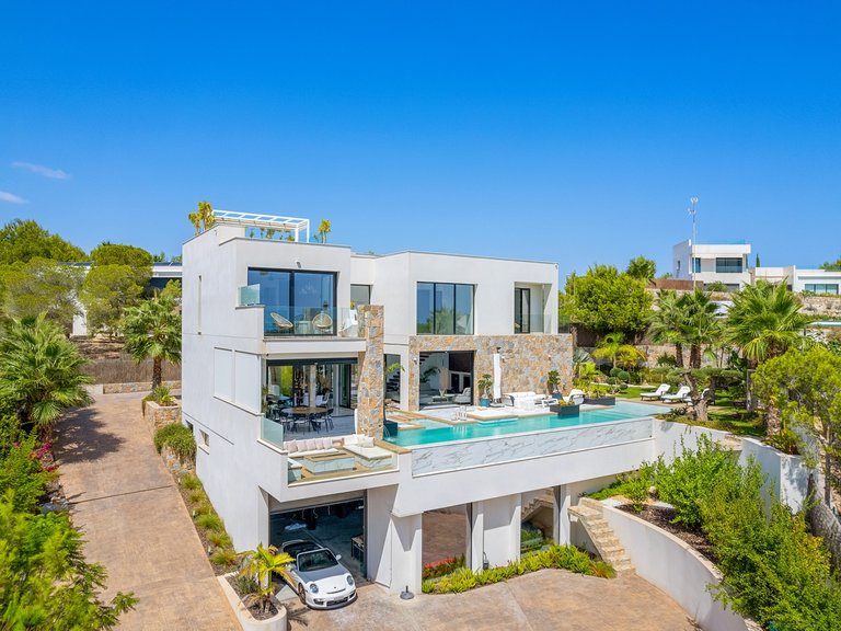 Villa for Sale in Las Colinas Golf Resort, Las Colinas Golf, Alicante 14