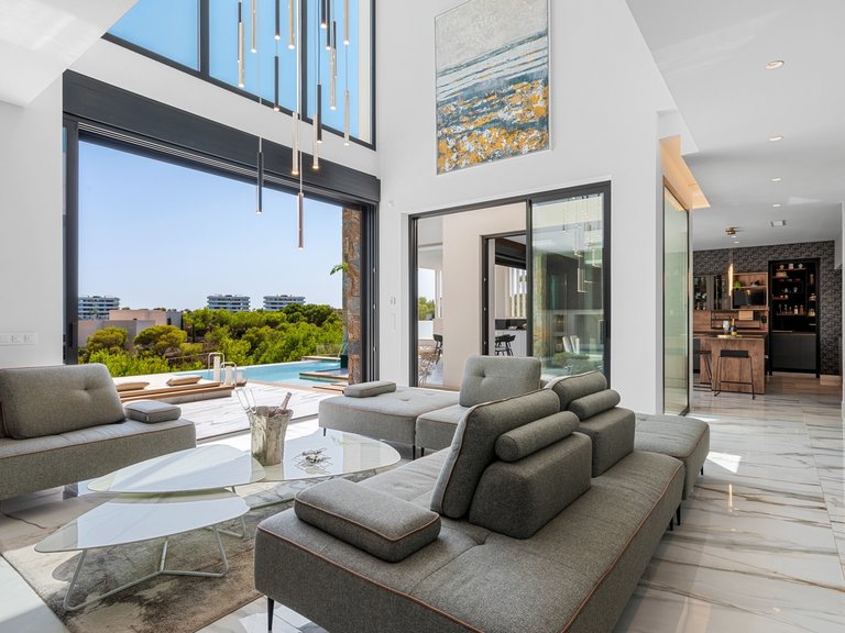 Villa for Sale in Las Colinas Golf Resort, Las Colinas Golf, Alicante 20