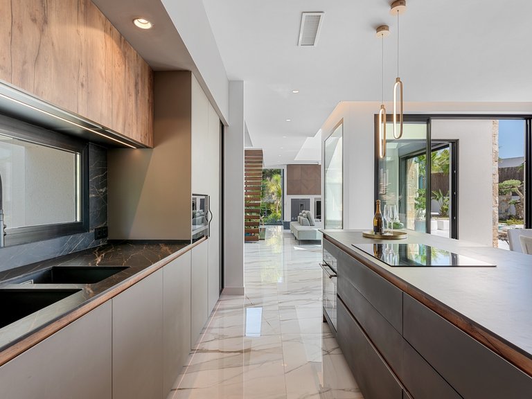 Villa for Sale in Las Colinas Golf Resort, Las Colinas Golf, Alicante 48
