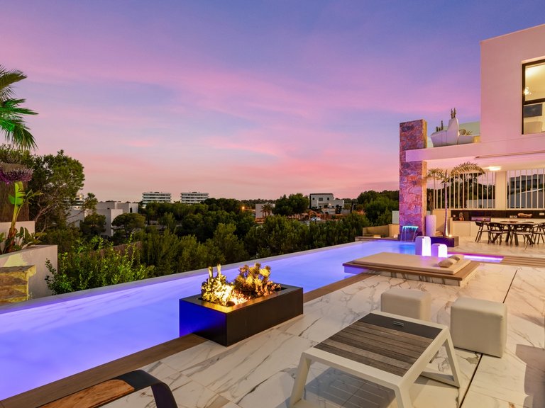 Villa for Sale in Las Colinas Golf Resort, Las Colinas Golf, Alicante 4