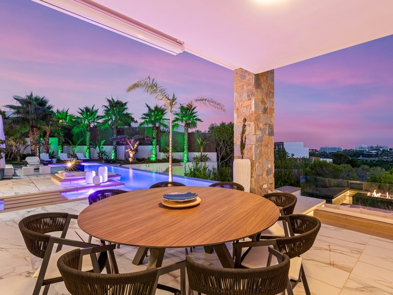 Villa for Sale in Las Colinas Golf Resort, Las Colinas Golf, Alicante 7