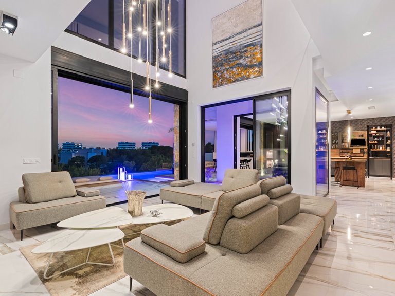 Villa for Sale in Las Colinas Golf Resort, Las Colinas Golf, Alicante 8