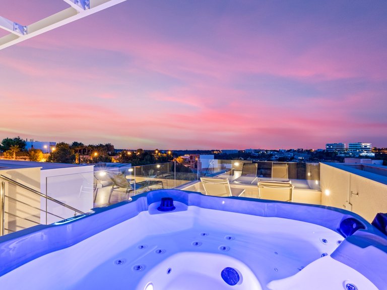 Villa for Sale in Las Colinas Golf Resort, Las Colinas Golf, Alicante 6
