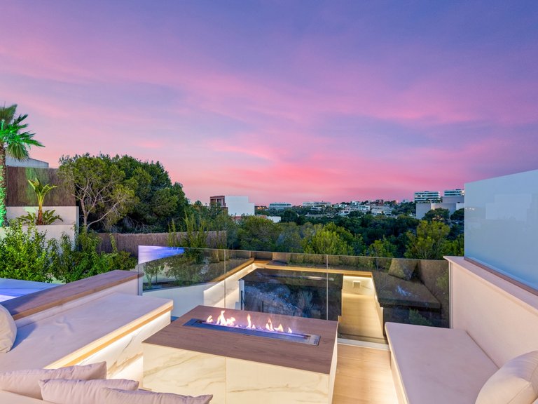 Villa for Sale in Las Colinas Golf Resort, Las Colinas Golf, Alicante 28