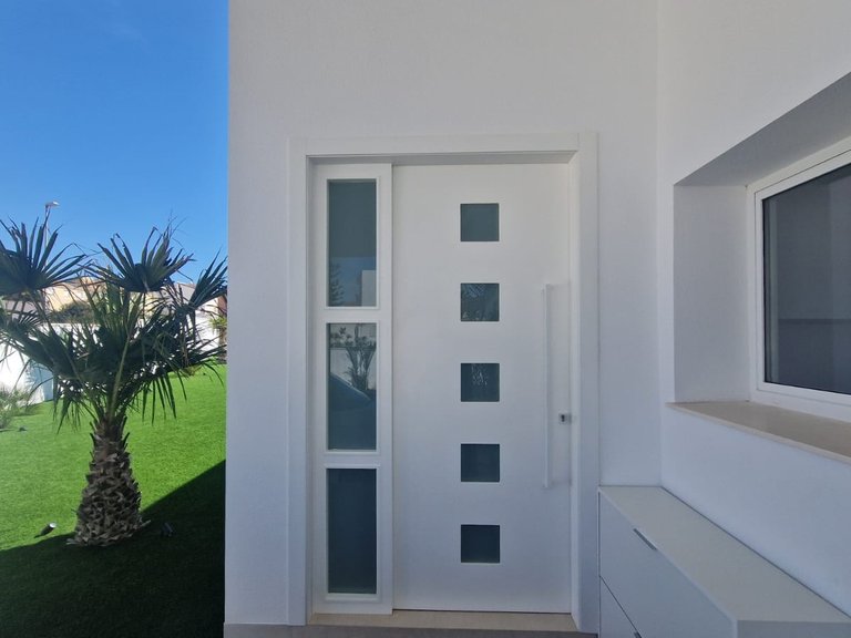Villa for Sale in La Marina / El Pinet, La Marina, Alicante 14