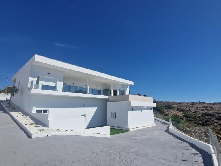 Villa for Sale in La Marina / El Pinet, La Marina, Alicante 36