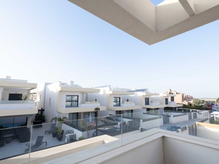 Villa for Sale in La Herrada, Los Montesinos, Alicante 2