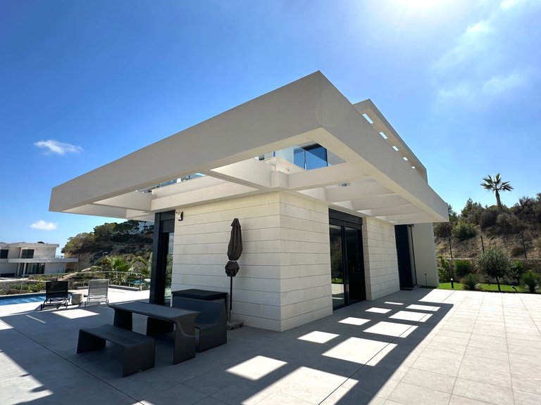 Villa for Sale in Las Colinas Golf Resort, Las Colinas Golf, Alicante 34