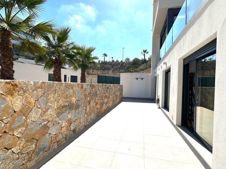 Villa for Sale in Las Colinas Golf Resort, Las Colinas Golf, Alicante 32