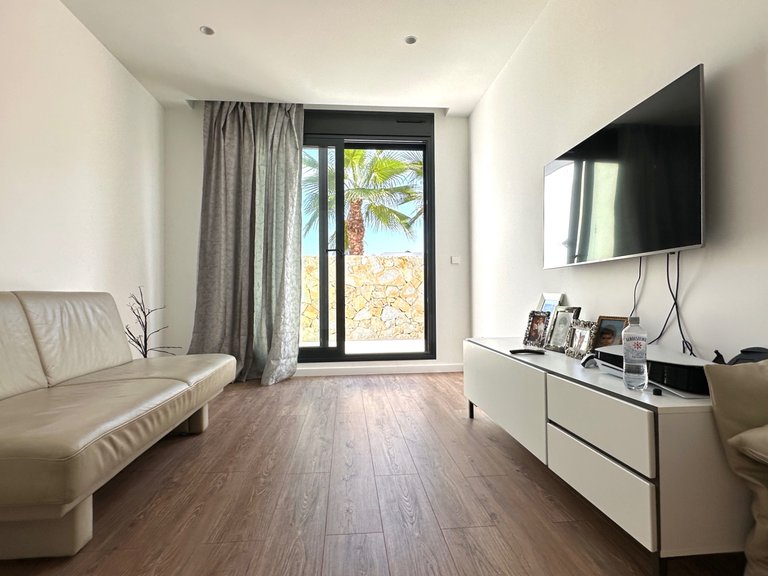 Villa for Sale in Las Colinas Golf Resort, Las Colinas Golf, Alicante 25