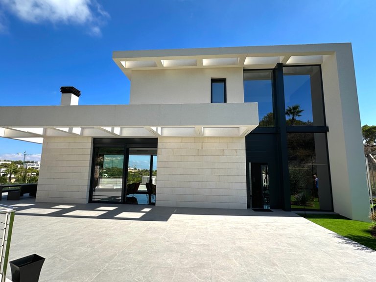 Villa for Sale in Las Colinas Golf Resort, Las Colinas Golf, Alicante 33