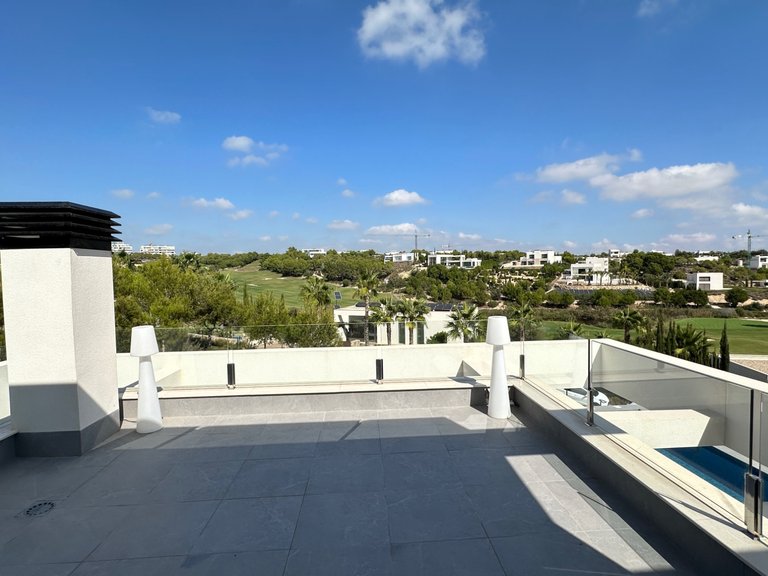 Villa for Sale in Las Colinas Golf Resort, Las Colinas Golf, Alicante 26