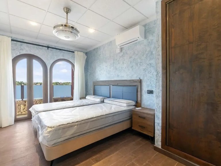 Villa for Sale in La Zenia, Orihuela Costa, Alicante 21
