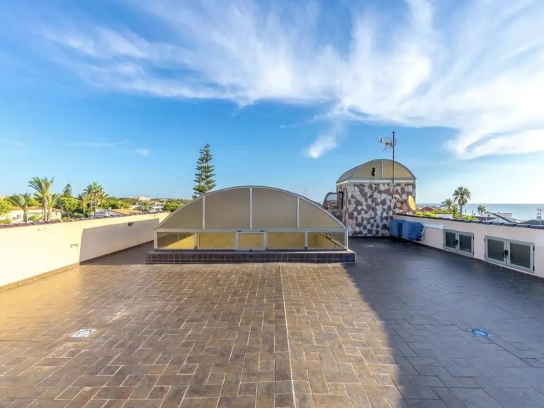 Villa for Sale in La Zenia, Orihuela Costa, Alicante 31
