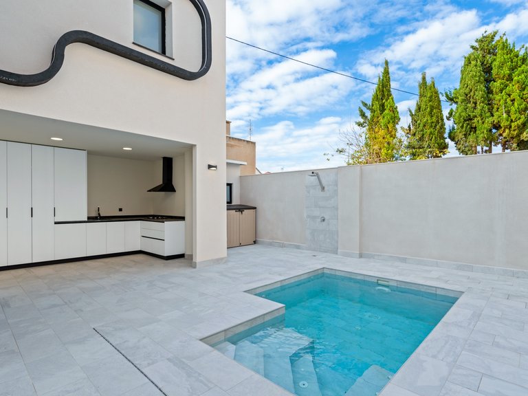 Villa for Sale in Torre De La Horadada, Alicante 36